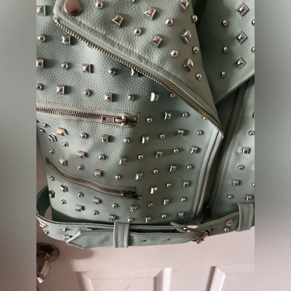 Jacket - Picture 6 of 9